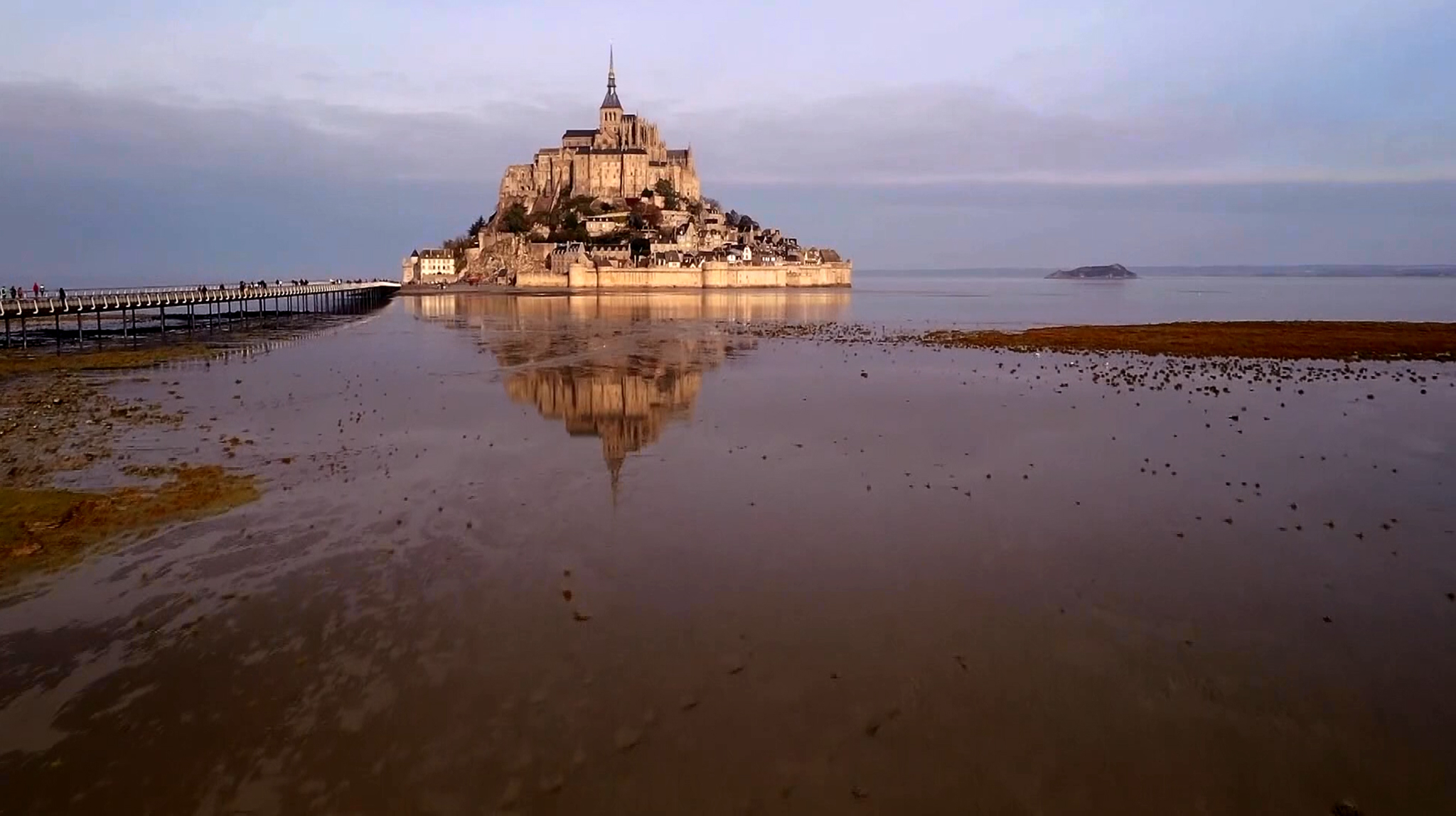 mont saint michel vue du ciel02