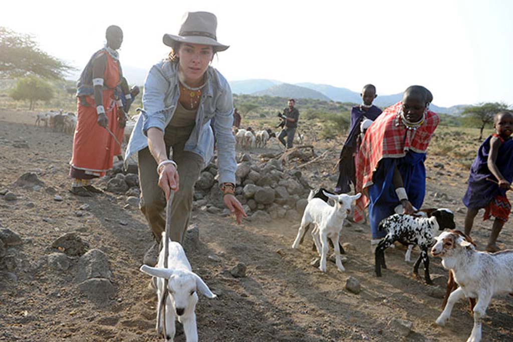 Rendez vous en terre inconnue avec Mélissa Theuriau chez les Maasaï en Tanzanie